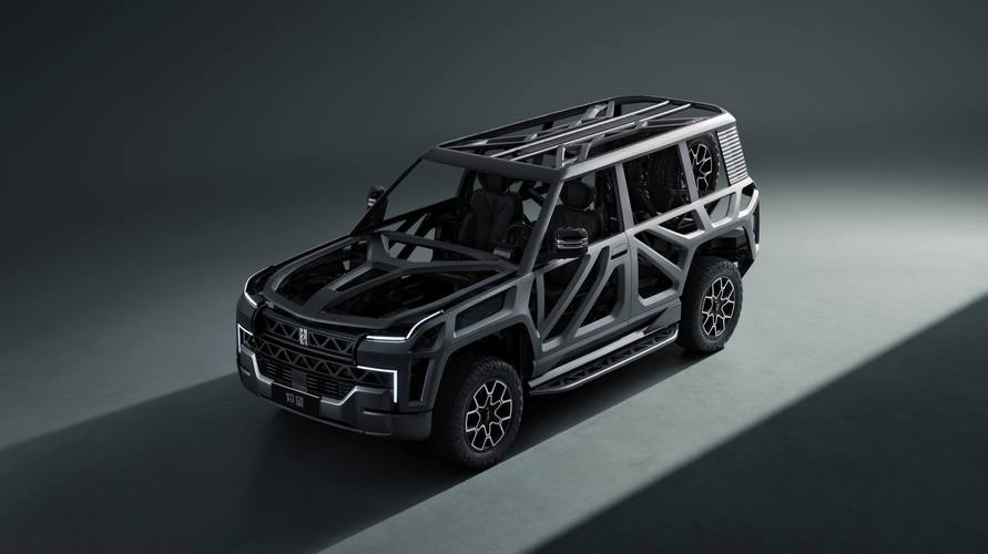 成都327仰望U8硬派越野的科技魅力，国能汽车对传统燃油车市场的冲击